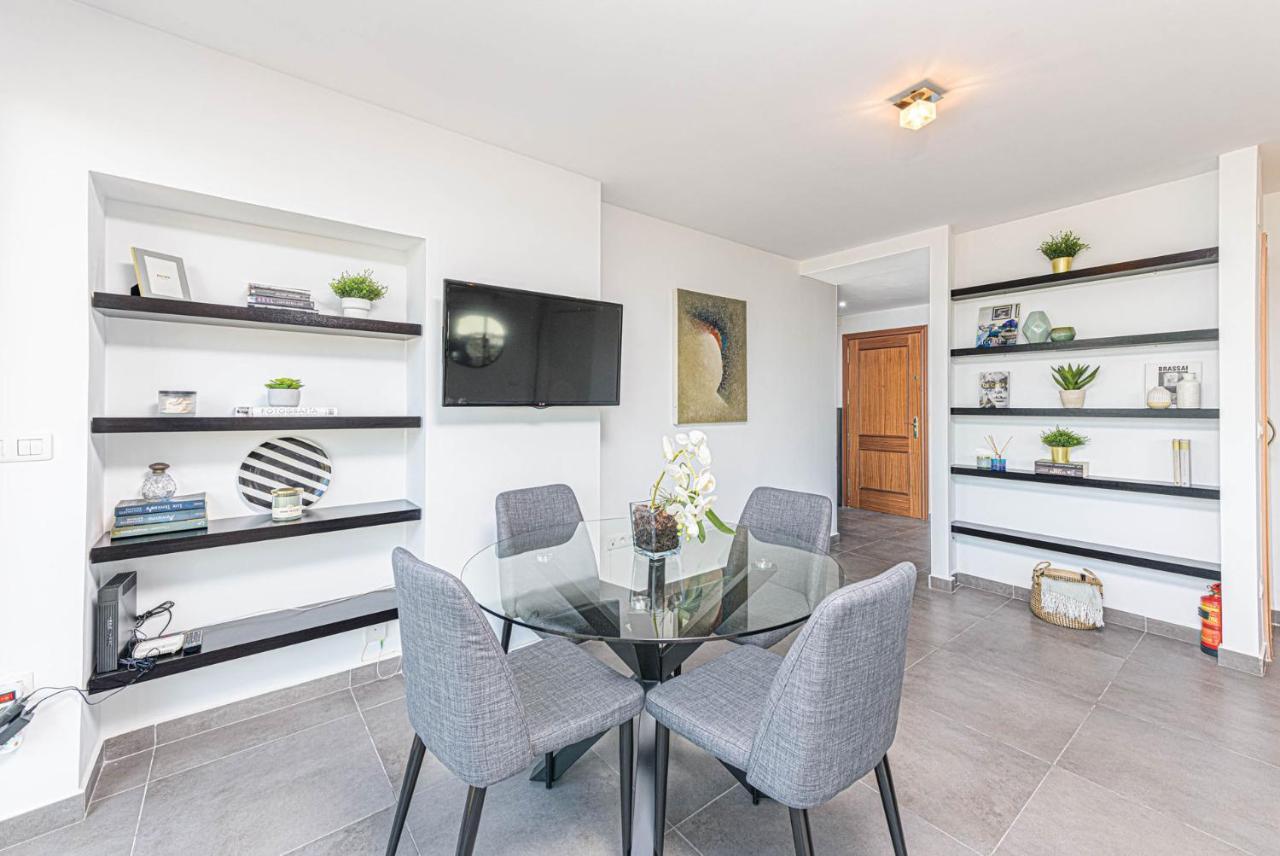 Mediterraneo Beach Apartment In Malaga By Solaga Holiday Homes ภายนอก รูปภาพ
